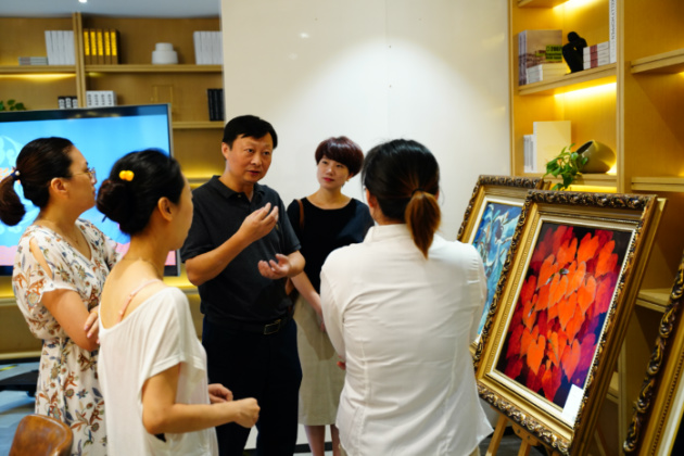 1596439592395161.jpg 金輝組織的各類活動