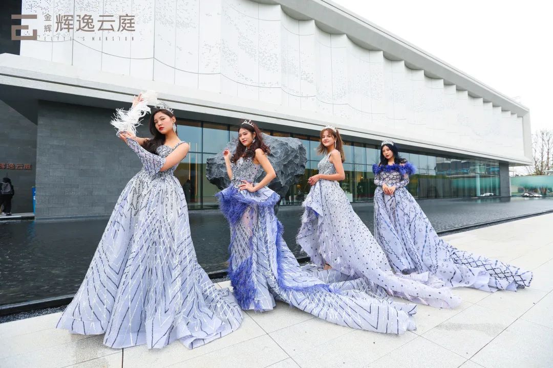 金輝輝逸云庭營(yíng)銷中心開放現(xiàn)場(chǎng)實(shí)景圖